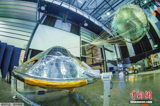 當地時間10月19日，歐洲空間局（ESA）和俄羅斯航天局聯合研制的“夏帕瑞麗（Schiaparelli）”火星著陸器，歷經7個月多的漫漫太空之旅，成功降落在火星“子午線平原”的表面。對火星著陸技術和流程進行的一系列測試，將為歐空局4年后更雄心勃勃的火星探測項目奠定基礎。“夏帕瑞麗”著陸火星是火星探測計劃的一部分，該計劃的主要目的是尋找火星上現在和過去曾經存在生命的“蛛絲馬跡”。