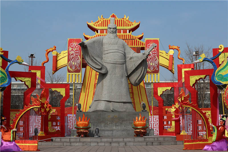 【網(wǎng)絡(luò)媒體走轉(zhuǎn)改】趕曹丞相府廟會(huì) 許昌人“觸摸”三國(guó)文化喜迎新春【4】