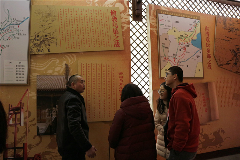 【網(wǎng)絡(luò)媒體走轉(zhuǎn)改】趕曹丞相府廟會(huì) 許昌人“觸摸”三國(guó)文化喜迎新春【24】