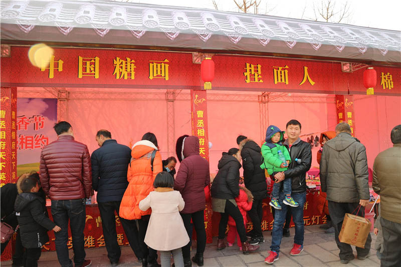 【網(wǎng)絡(luò)媒體走轉(zhuǎn)改】趕曹丞相府廟會(huì) 許昌人“觸摸”三國(guó)文化喜迎新春【31】