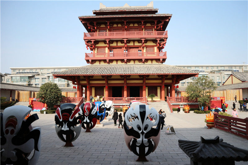【網(wǎng)絡(luò)媒體走轉(zhuǎn)改】趕曹丞相府廟會(huì) 許昌人“觸摸”三國(guó)文化喜迎新春【17】