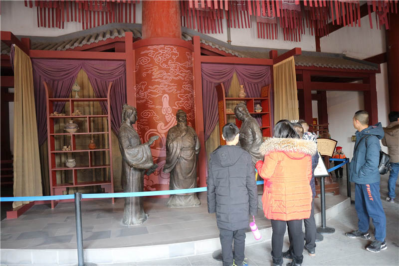 【網(wǎng)絡(luò)媒體走轉(zhuǎn)改】趕曹丞相府廟會(huì) 許昌人“觸摸”三國(guó)文化喜迎新春【18】
