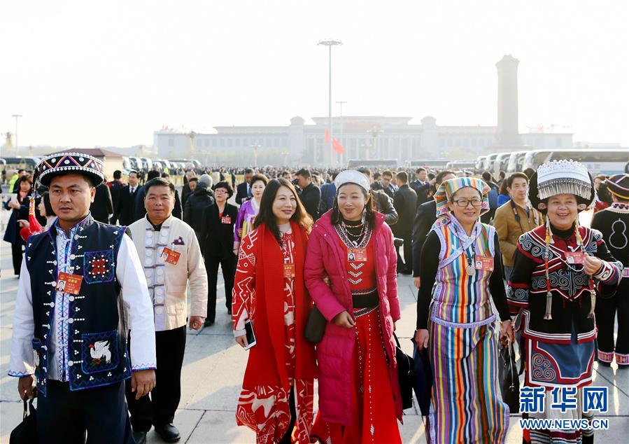 (兩會(huì)·人大閉幕·新華網(wǎng))(1)十二屆全國(guó)人大五次會(huì)議在北京閉幕