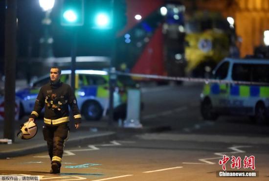 當地時間3月22日下午，英國議會大廈外發生一起襲擊事件。來自倫敦警方的消息稱，目前這一事件已造成5人死亡，另有約40人受傷，死者包括一名在議會大廈外執勤的警察。