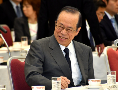 福田康夫前首相致辭。 (來源：東方新報)