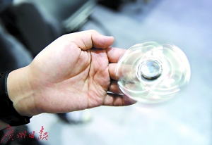 中國公司開發的這款指尖陀螺玩具風靡歐美。