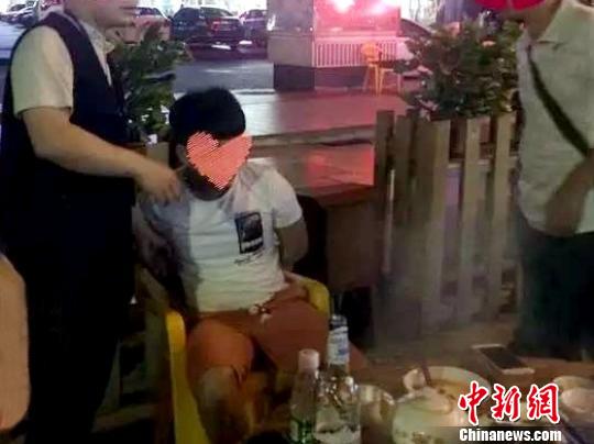 男子網(wǎng)上冒充“高富帥”詐騙百萬元9名女子上當(dāng)