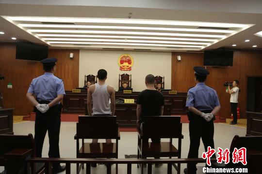 陜西兩男子偽造拾元、貳拾元假幣一審獲刑十年