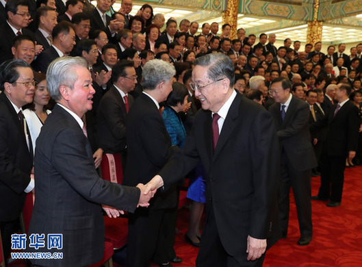 　　9月28日，中共中央政治局常委、全國政協主席俞正聲在北京會見出席中國海外交流協會第六次會員大會的全體代表，并發表講話。 新華社記者龐興雷 攝