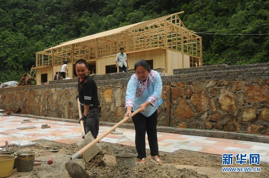 （新華全媒頭條·十九大特別報道·圖文互動）（6）擔負起新時代中國共產黨的歷史使命——從黨的十九大看偉大斗爭偉大工程偉大事業偉大夢想 