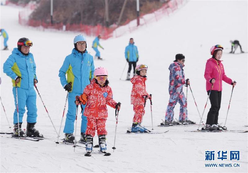#(經(jīng)濟(jì))(5)元旦小長(zhǎng)假期間全國(guó)共接待國(guó)內(nèi)游客1.33億人次