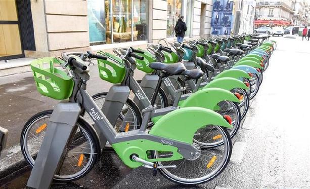 （國際）（1）新一代有樁公共自行車在法國巴黎投入運營