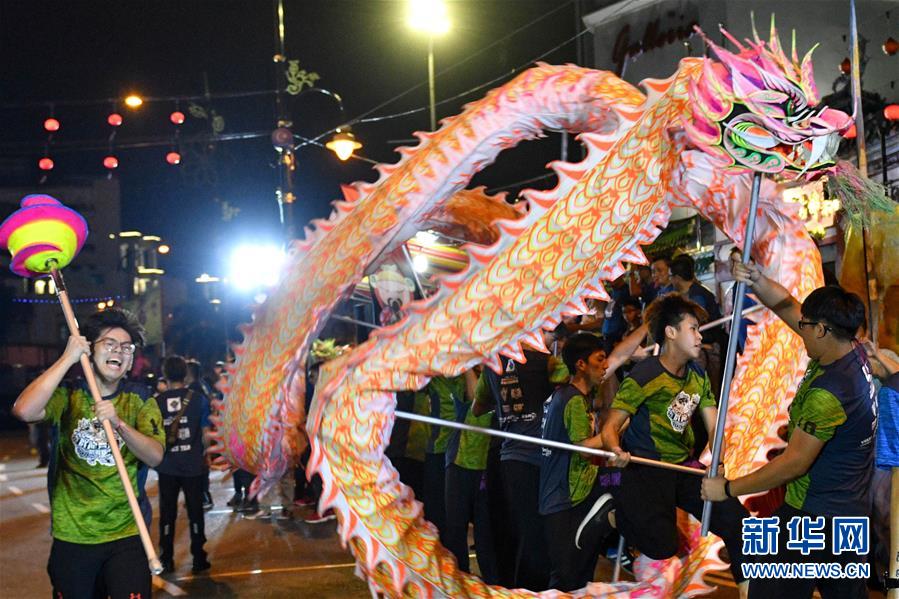 （XHDW）（2）馬來西亞舉辦舞龍?zhí)魬?zhàn)賽