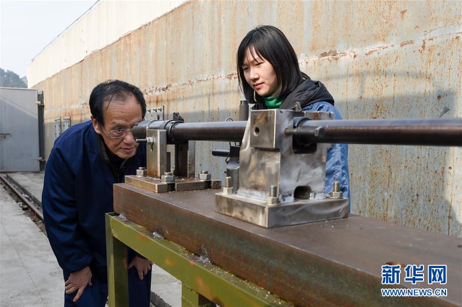 （今日關注·科技獎勵大會·圖文互動）（8）60多年只做一件事，讓火藥重煥榮光的“中國諾貝爾”——記2017年度國家最高科學技術獎得主、火炸藥專家王澤山院士 