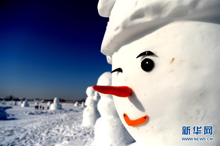 (社會)(1)2018個雪人亮相哈爾濱