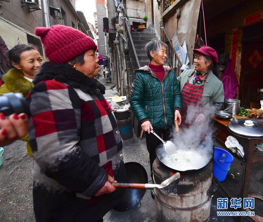 (圖文互動)(8)寒冬里的“生命廚房”