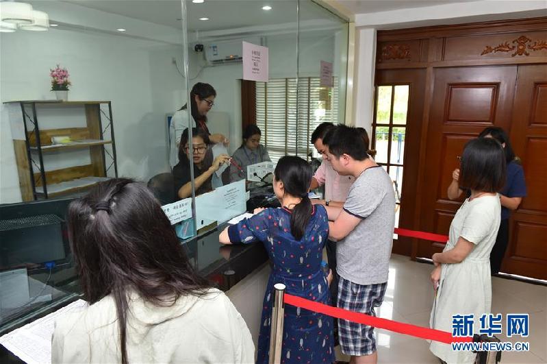 (國際)(4)在泰國受傷的中國游客無生命危險 部分游客將按計劃返回國內(nèi)