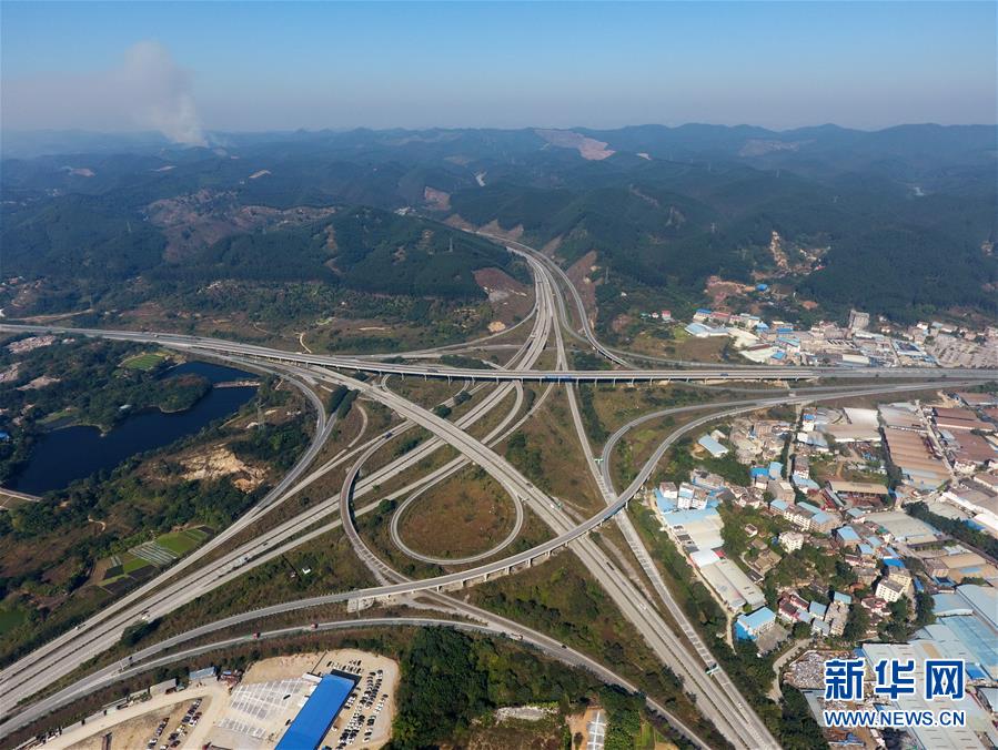 (新時代新氣象新作為·圖文互動)(13)廣西:“四維支撐、四沿聯(lián)動”構建開放新格局
