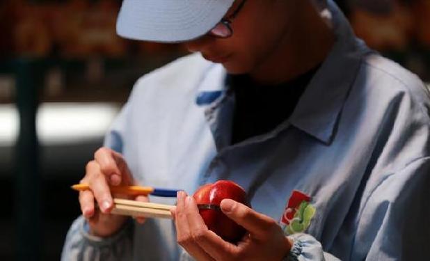 （國際·圖文互動）（7）通訊：從“明星產(chǎn)品”櫻桃到“新生力量”油桃——智利水果出口商的中國生意經(jīng)