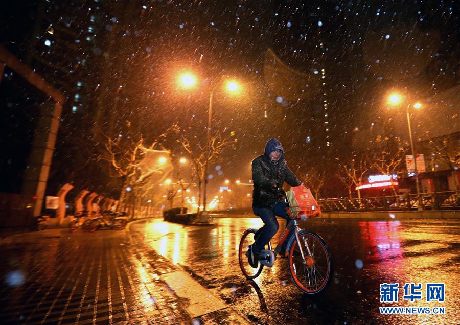 （社會）（3）上海初雪