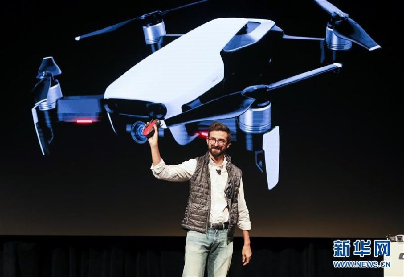 （國際）（1）大疆在紐約發布新款無人機Mavic Air