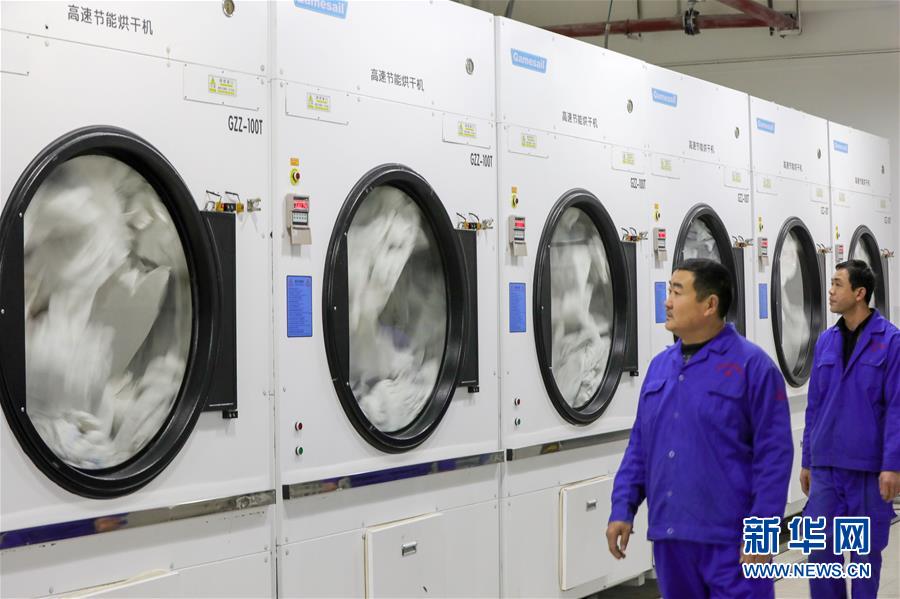 （關注春運）（1）春運幕后——走近列車臥具“洗滌工”