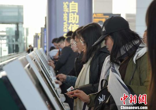 廣東民航來節前客流出行高峰返鄉航班爆滿