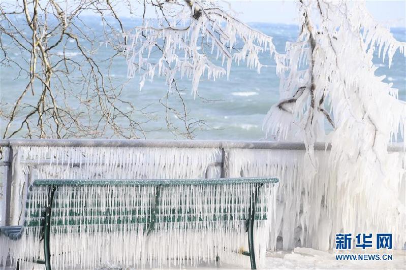 （國際）（1）瑞士萊蒙湖區遭遇“倒春寒”天氣