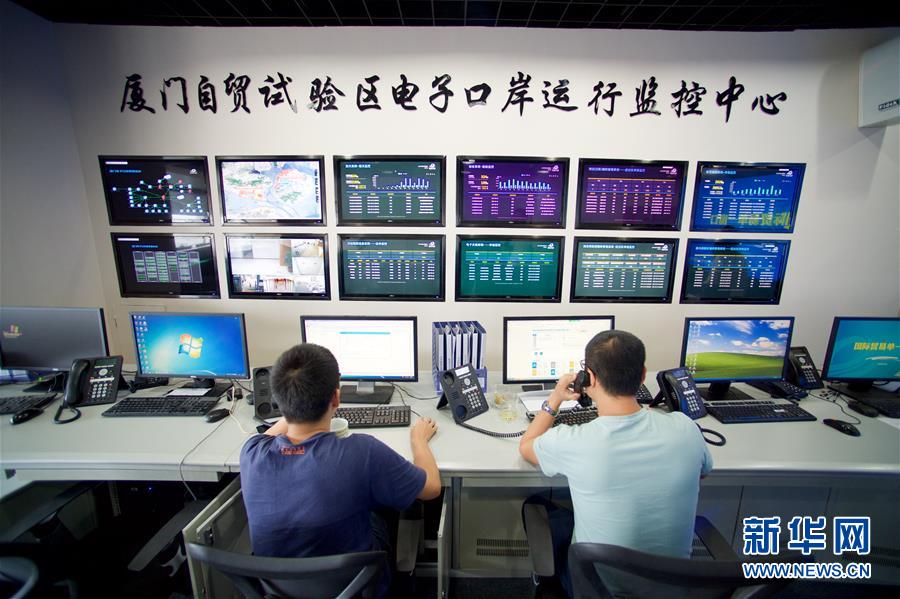 （聚焦歷史性成就和變革·特稿·圖文互動）（9）力推簡政放權 激發市場活力——我國五年簡政放權進展巡禮