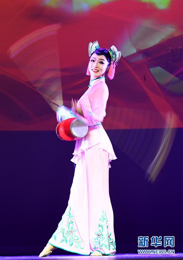 (XHDW)(10)“文化中國·四海同春”慰僑演出在美國舊金山舉行