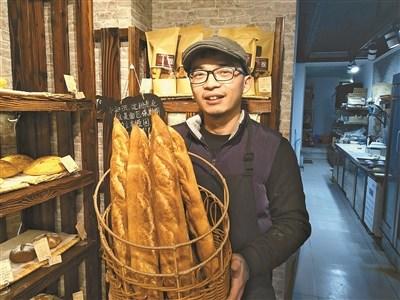 浙大一碩士生學醫7年改賣面包目前基本沒有盈余