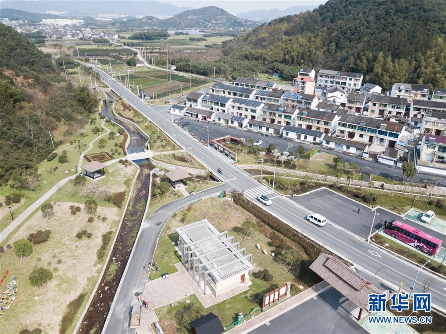 (新時代新氣象新作為)(3)“四好農村路”推動“美麗鄉村”建設