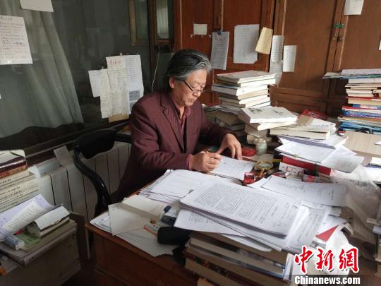 從音樂到修志內蒙古史學家邢野的“反轉人生”