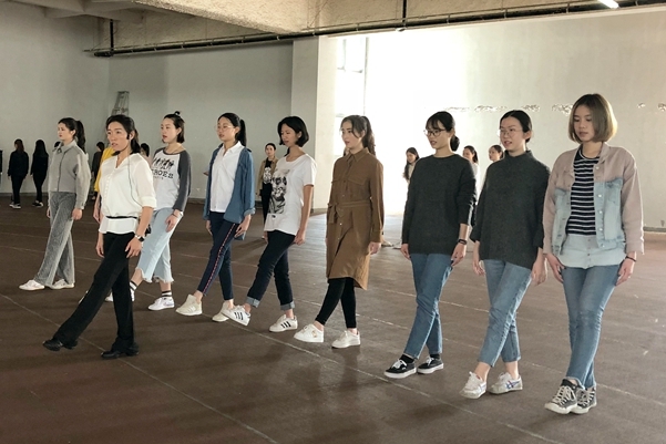 志愿者強化集訓迎峰會