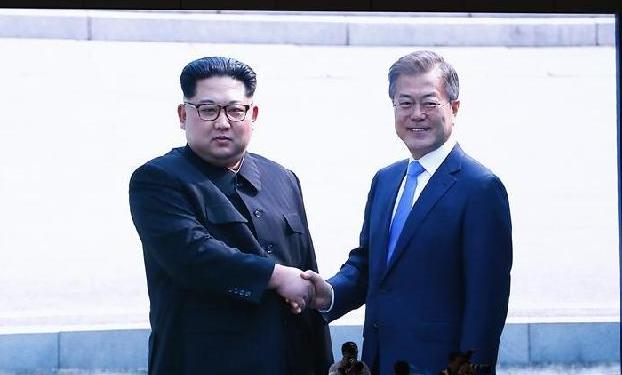 （XHDW）（1）朝鮮最高領導人金正恩與韓國總統文在寅會晤
