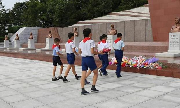 （國際·圖文互動）（2）朝鮮各界紀念“祖國解放日”