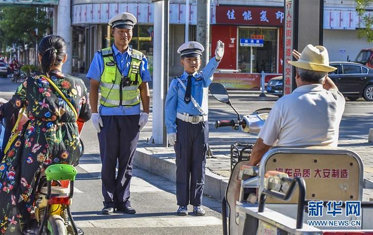 （教育）（2）河北文安開展“小交警”體驗活動