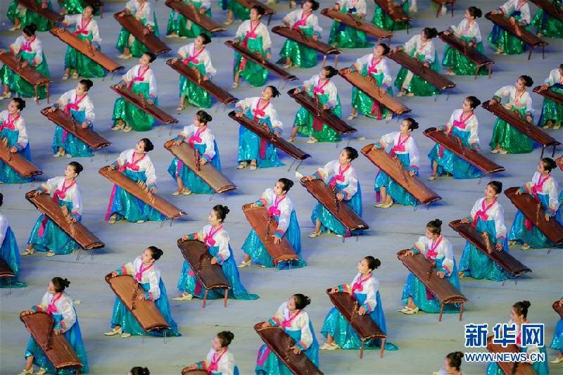 （國際）（4）朝鮮舉行大型團體操“輝煌的祖國”