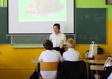 （國際）（1）中歐班列架起中波青少年友好交流平臺
