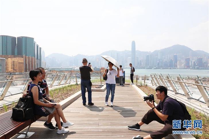 （圖文互動(dòng)）（1）高鐵西九龍站成為香港旅游新地標(biāo)