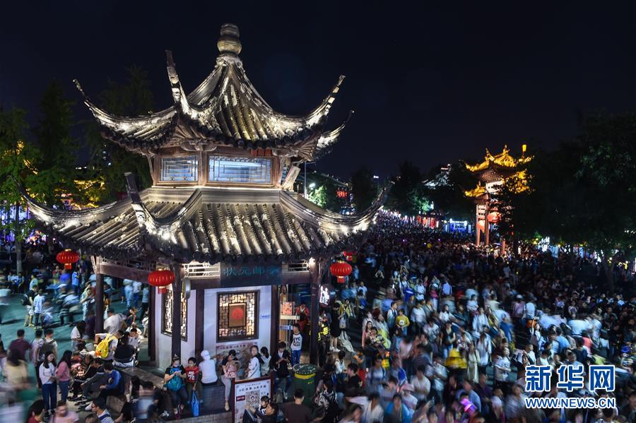 （社會）（2）江蘇南京：夜游夫子廟