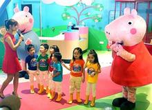 （社會）（2）全球首家“小豬佩奇的玩趣世界”室內主題樂園在上海開業