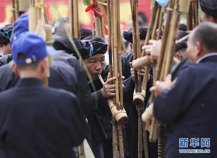（在習近平新時代中國特色社會主義思想指引下——新時代新作為新篇章）（10）打同年慶豐收