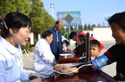（健康）（1）安徽肥西：醫(yī)療服務(wù)到鄉(xiāng)村