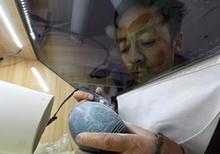 （社會）（2）民間藝人楊星國：讓蛋殼“起舞”