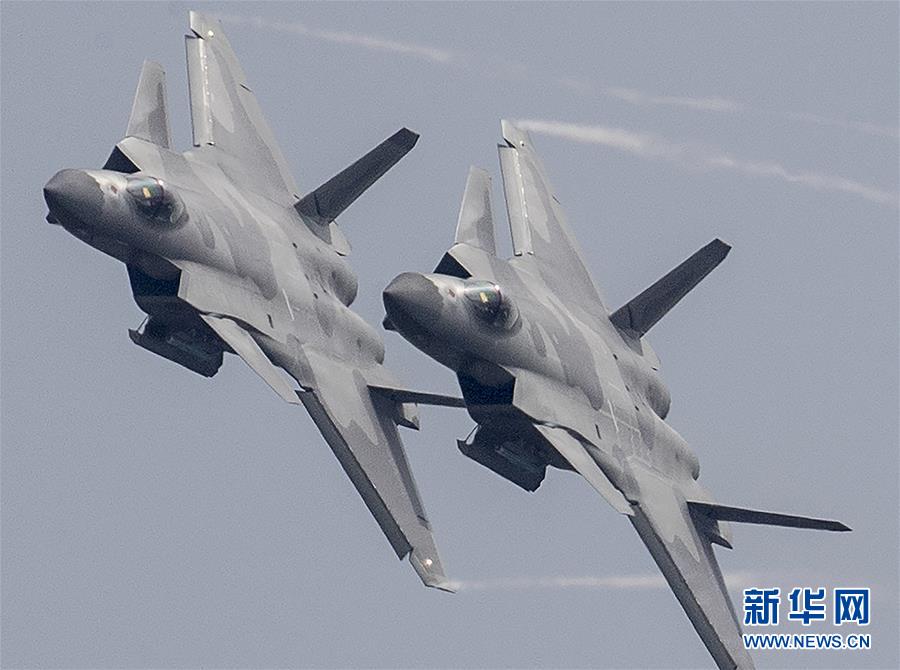 (鏡觀中國·新華社國內(nèi)照片一周精選)(2)殲-20戰(zhàn)機獻禮空軍成立紀念日