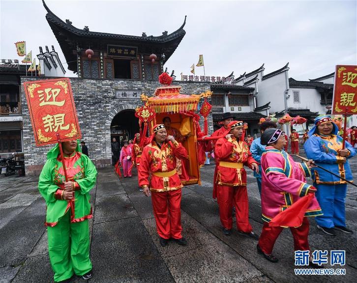 (社會)(2)古鎮傳統廟會助推鄉村旅游