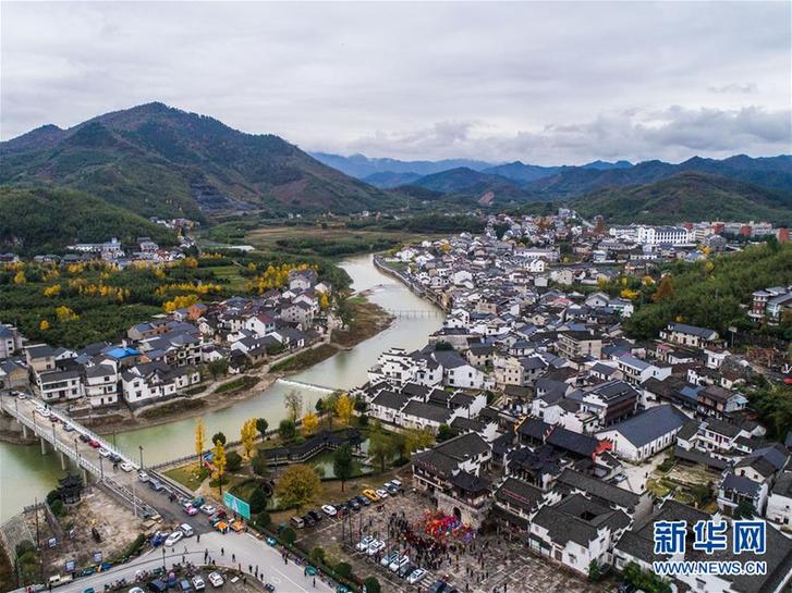 (社會)(3)古鎮傳統廟會助推鄉村旅游