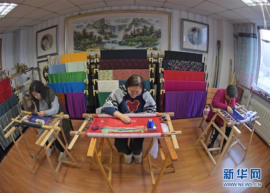 （文化）（3）針尖上的“非遺”：盛京滿繡
