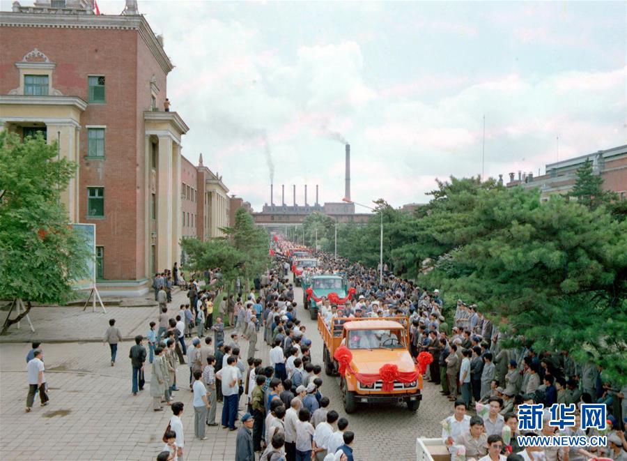 （壯闊東方潮 奮進新時代——慶祝改革開放40年）（7）“解放”之路——從1到700萬